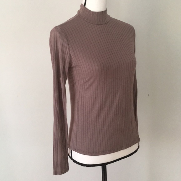 Lulus Neutral Top - Picture 2 of 6